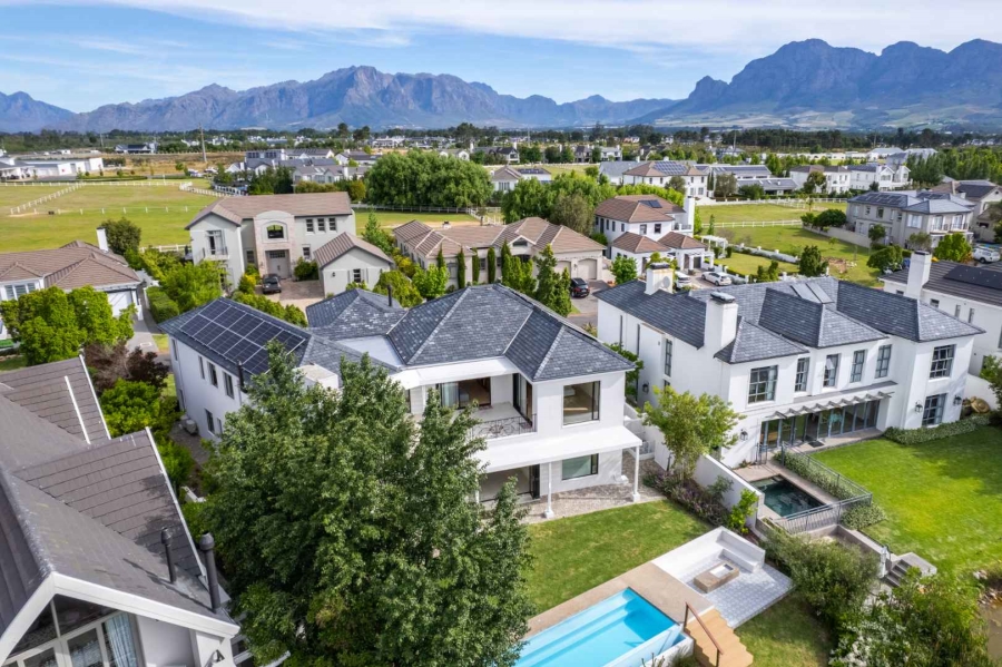 4 Bedroom Property for Sale in Val De Vie Estate Western Cape